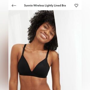 AERIE SUNNY lightly lined wireless bra Black Triangle Bralette 36C